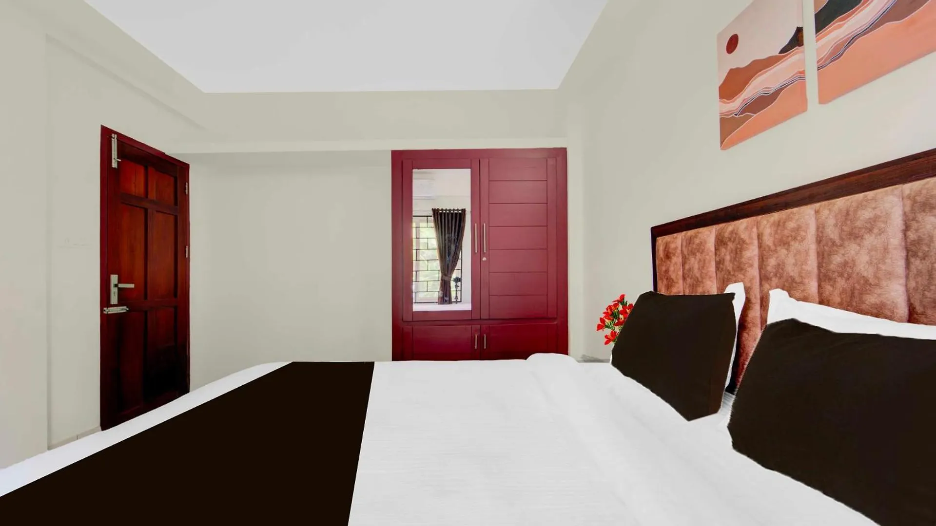 Hotel O Valiyavila Junction تريفِندرم 3*,  الهند